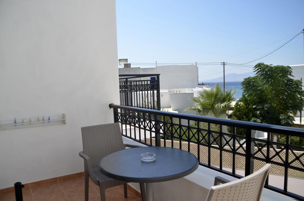 Alex Mike Apartment Agia Anna  Ngoại thất bức ảnh
