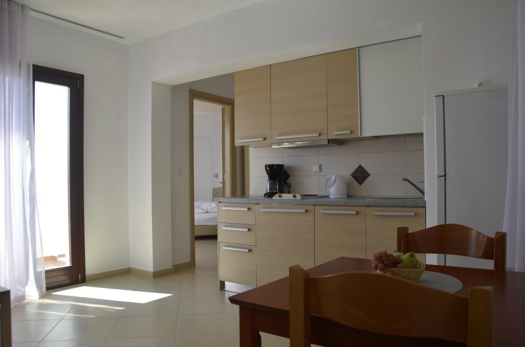Alex Mike Apartment Agia Anna  Ngoại thất bức ảnh